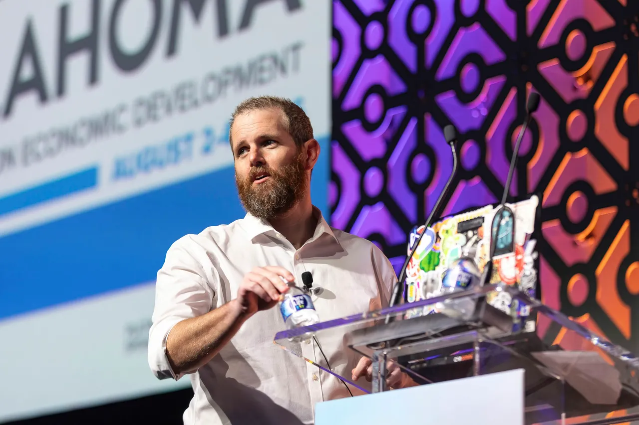 Q&A with Vista's William Floyd on AI Workflows